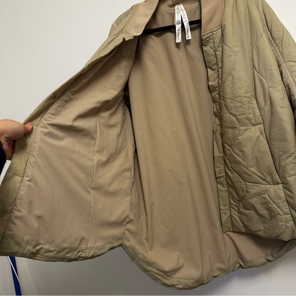 Lululemon Quilted Light Insulation Jacket - Picture 7 of 9
